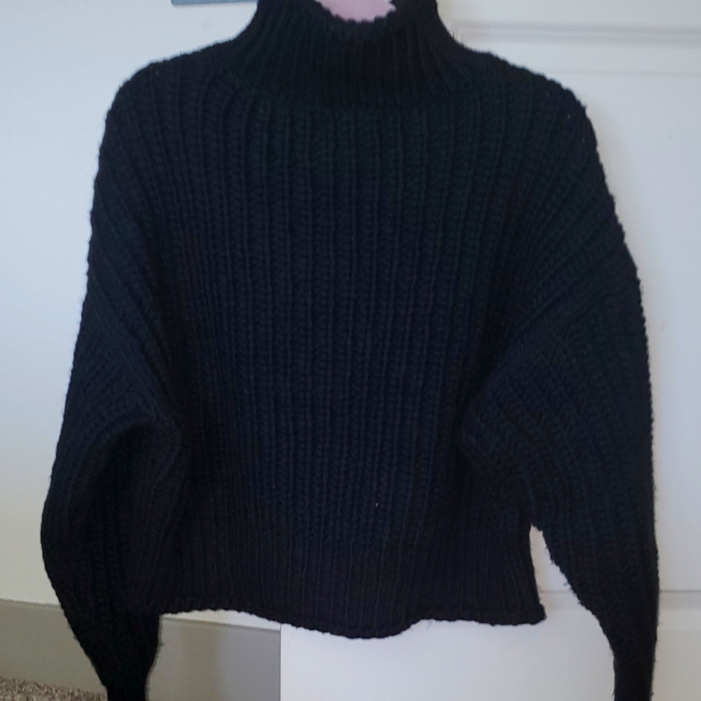 H&M Ribbed Turtleneck Sweater